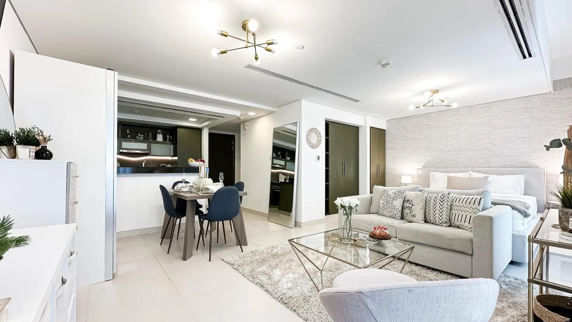 Dreamy Downtown Studio W Boulevard Access Dubai Apartment